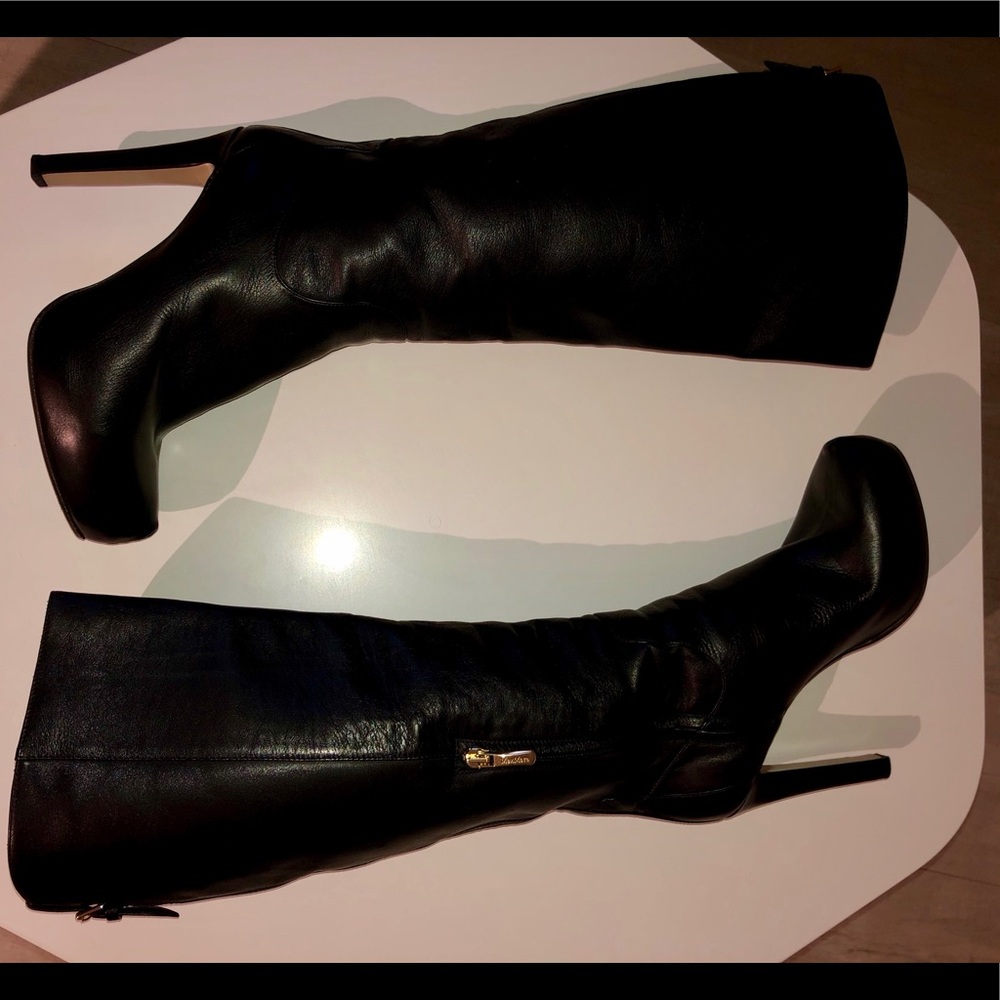 High heel boots